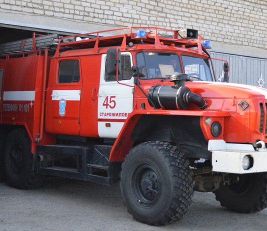 В старожиловском Аристове горели хозпостройки