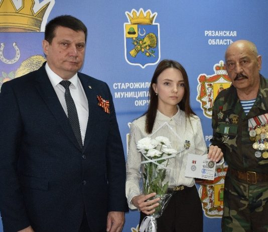 В Старожилове вручили медали «Боевого братства» родственникам погибших на СВО