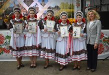 На праздновании Дня малого села в старожиловском поселке Совхоз имени Ленина наградили более 130 человек
