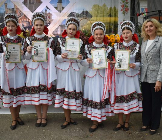 На праздновании Дня малого села в старожиловском поселке Совхоз имени Ленина наградили более 130 человек
